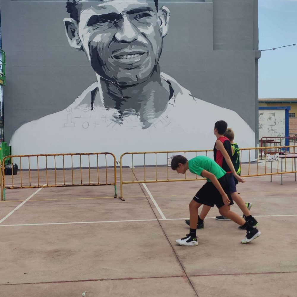moreno mural homenaje Antonio Puchades valencia cf