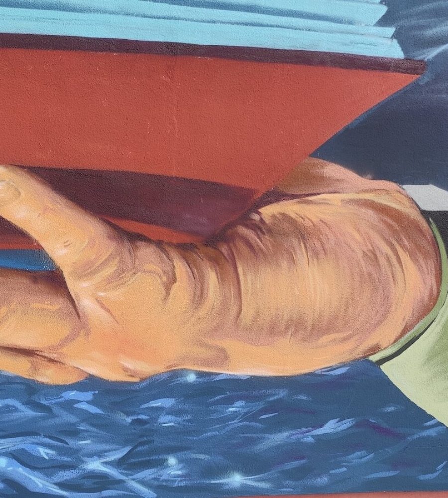 Mural en graffiti del colegio